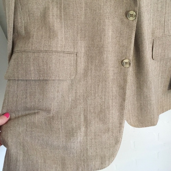 Vintage Men’s Blazer Rare Samuelsohn Beige Tan Pinstripe 2 buttons Pockets 44R - Picture 7 of 15
